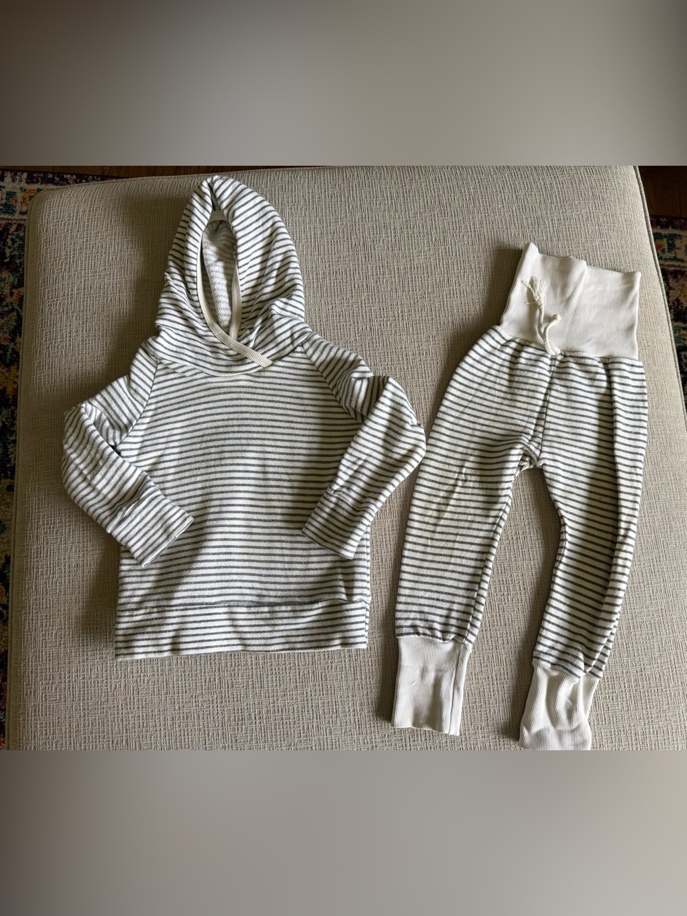 Childhoods Clothing 2T Sweat Set